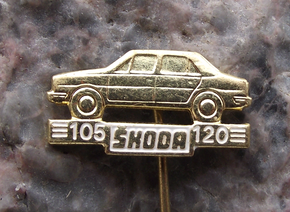 Vintage Skoda 105 120 130 Estelle Czechoslovakia Family Saloon Car Pin Badge