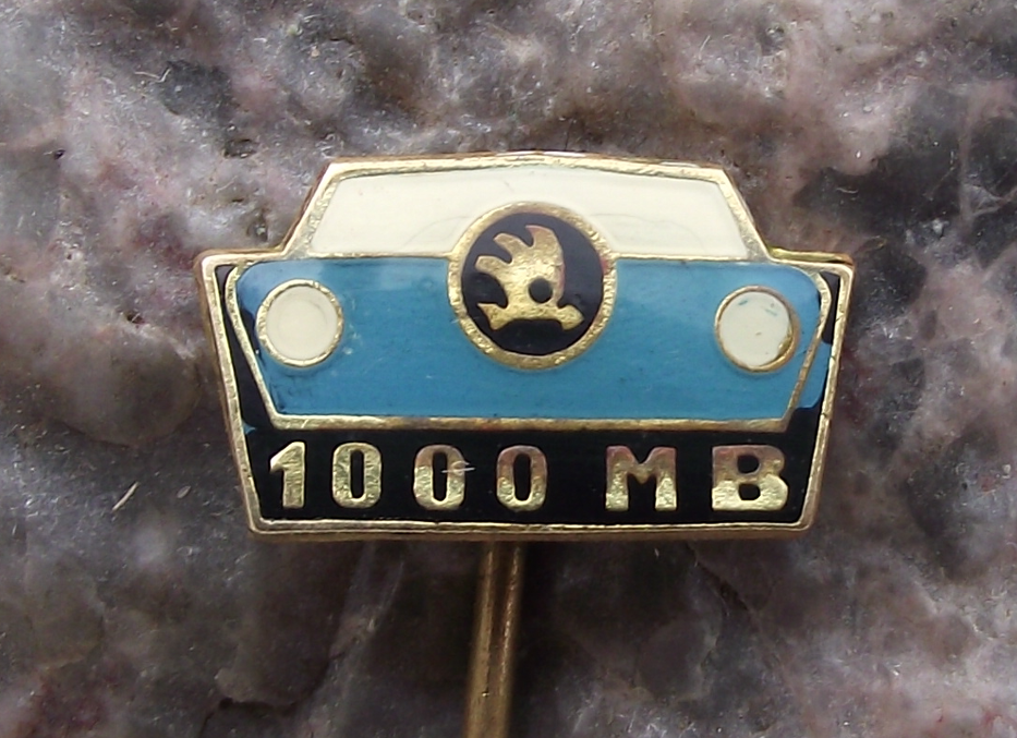 Vintage Skoda Company 1000MB Czech Family Car Pin Badge