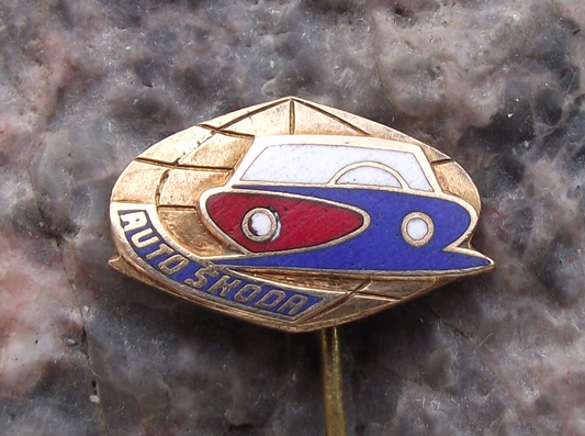 Vintage Auto Skoda Car Czechoslovakia Automobile Works Company Pin Badge