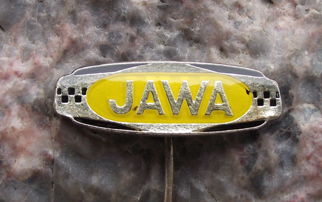 Jawa Racing Motorcycles Motorbike Chequered Flag Logo Race Pin Badge