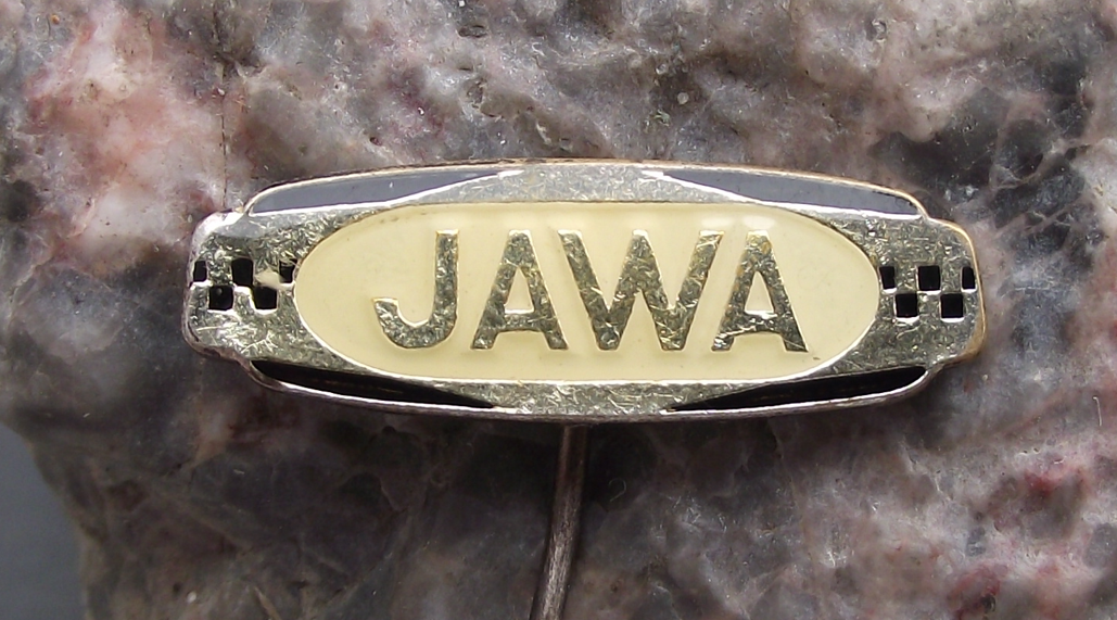 Jawa Racing Motorcycles Motorbike Chequered Flag Logo Race Pin Badge
