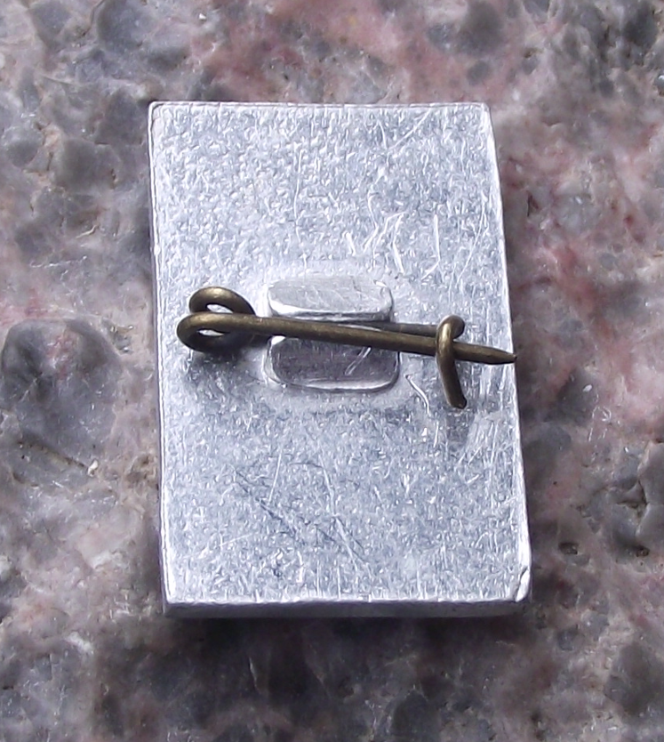 Vintage Santiago de Cuba Monument to Mambi Warriors Cuban Pin Badge