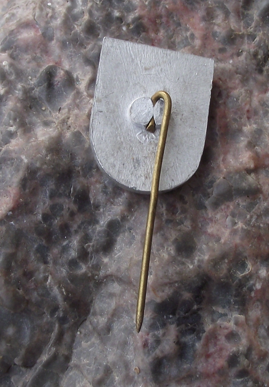 Vintage Lithuania Kaunus Lithuanian Bull Pin Badge - Badgecrazy