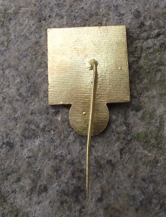 1977 Tatra 80th Anniversary Motors T-148 S1 Tipper Bed Truck Pin Badge - Badgecrazy