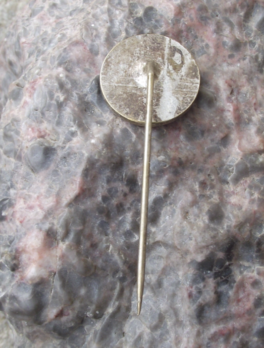 Vintage UNEK NUKS National Union Kamerun Students Cameroon Africa Pin Badge