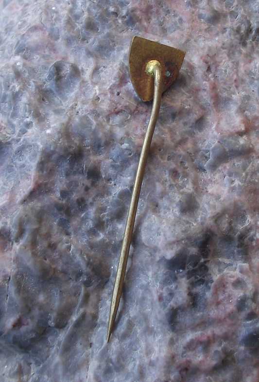 Vintage Cuba National Flag Small Shield Shaped Pin Badge