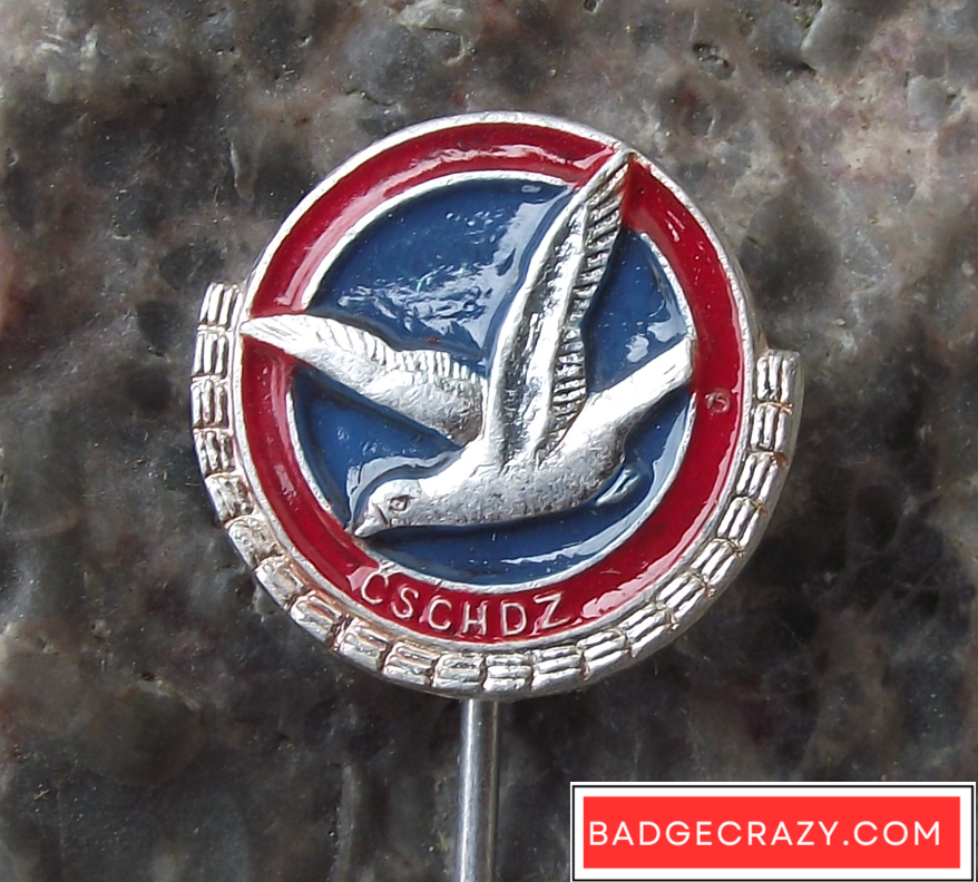 Vintage Czech Dove Pigeon Bird Breeders CSCHDZ Club Members Pin Badge