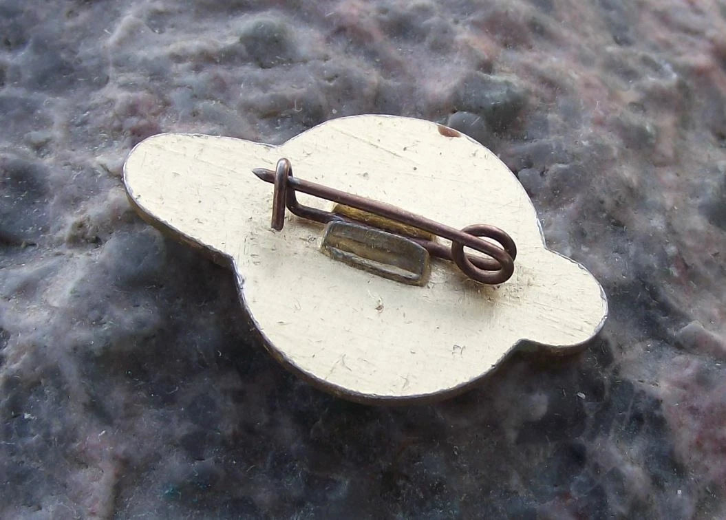 1961 Vostok 2 Soviet Union Space Mission Rocket 6th August Earth Orbit Pin Badge