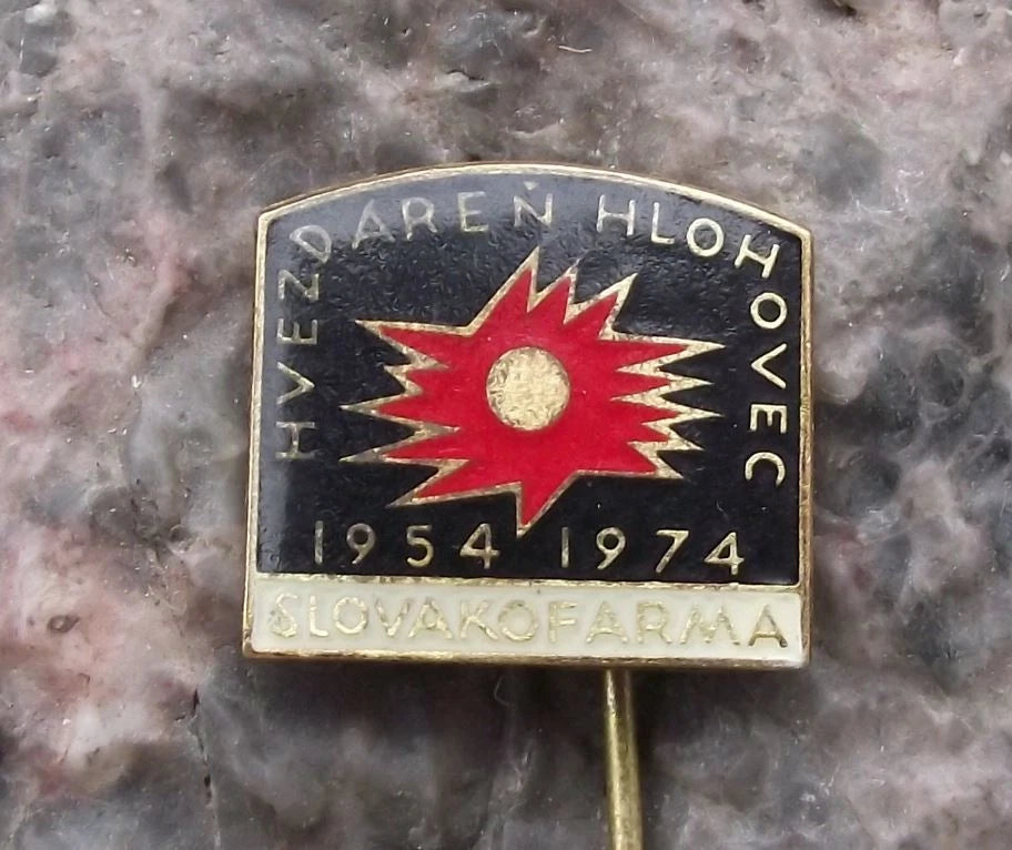 1974 Czechoslovakia Hlohovec Planetarium Astronomy Total Eclipse Sun Pin Badge