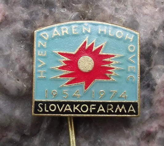 1974 Czechoslovakia Hlohovec Planetarium Astronomy Total Eclipse Sun Pin Badge - Badgecrazy