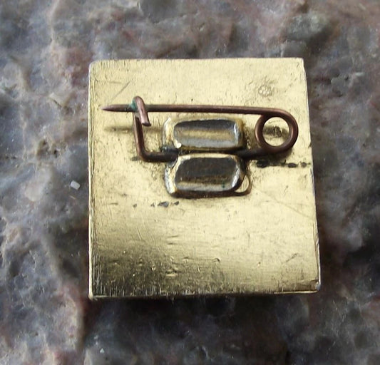 1961 Vostok One 1 Soviet Space Mission over Moscow Night Sky Gagarin Pin Badge - Badgecrazy