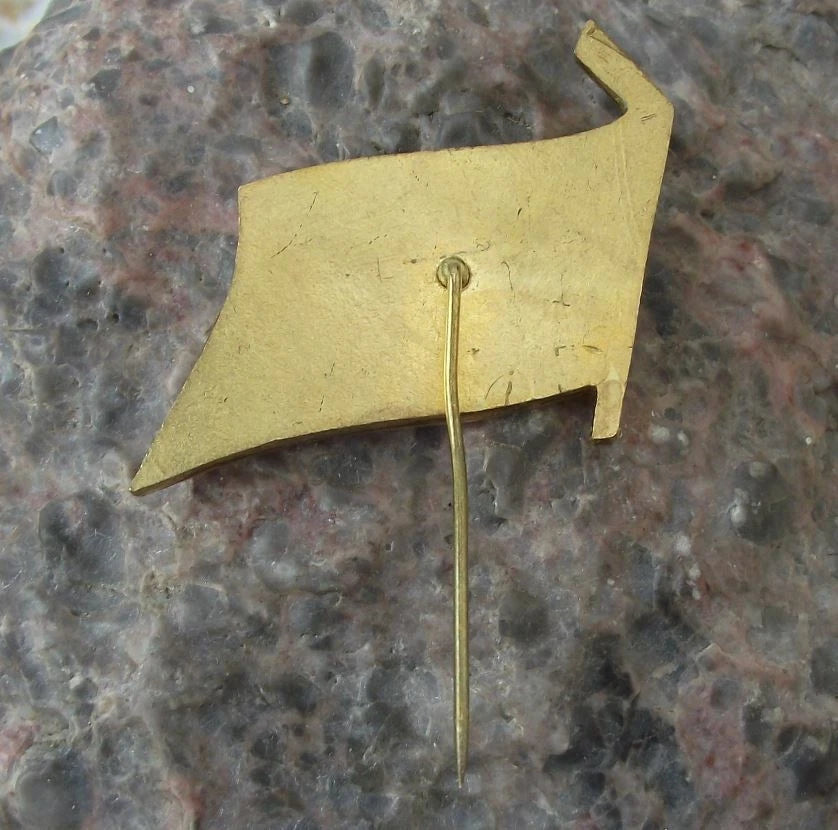 Vintage HC Vajgar Jindřichův Hradec Czech Ice Hockey Team Club Logo Pin Badge