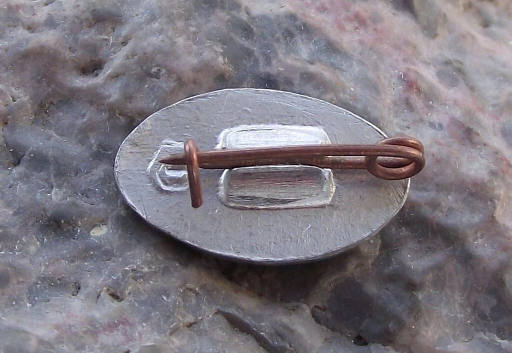 Vintage Soviet Union Russian World Peace Mup Slogan Pin Badge - Badgecrazy