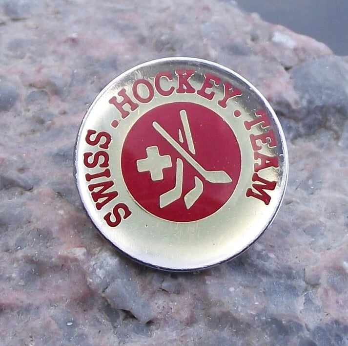 Swiss Switzerland Ice Hockey Team Association Members Crossed Sticks Pin Badge