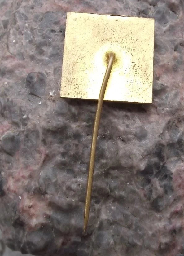 1985 Lovena Czech Double Barrelled Shotgun & Rifle Maker Stag Trophy Pin Badge