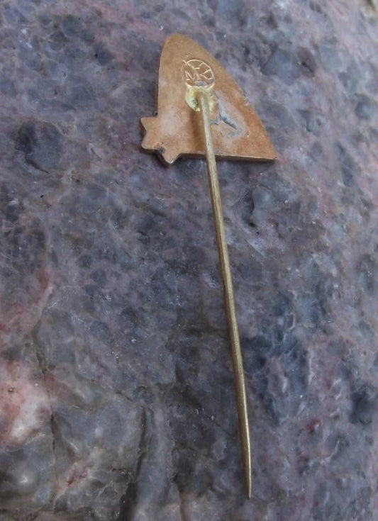 Vintage Sněžka National Park Czech Highest Mountain Peak Krkonose Range Pin Badge