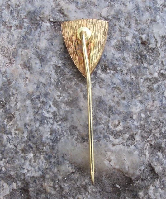 Vintage Starý Smokovec Slovakia Tatra Mountains Skiing Heraldic Crest Pin Badge
