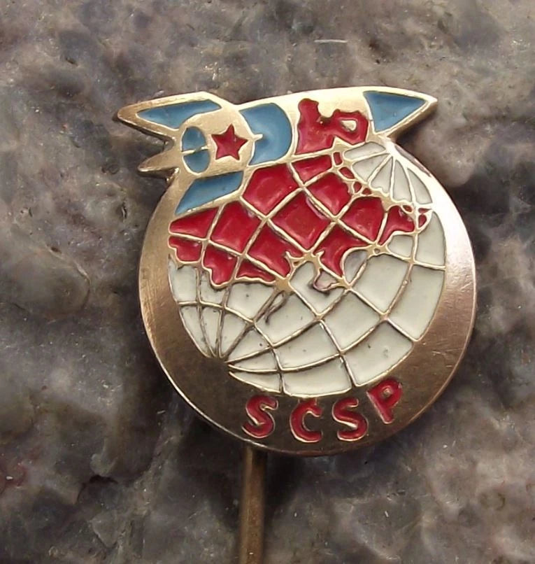 Vintage Vostok 1 Space Race Yuri Gagarin Exploration SCSP Rocket Earth Pin Badge