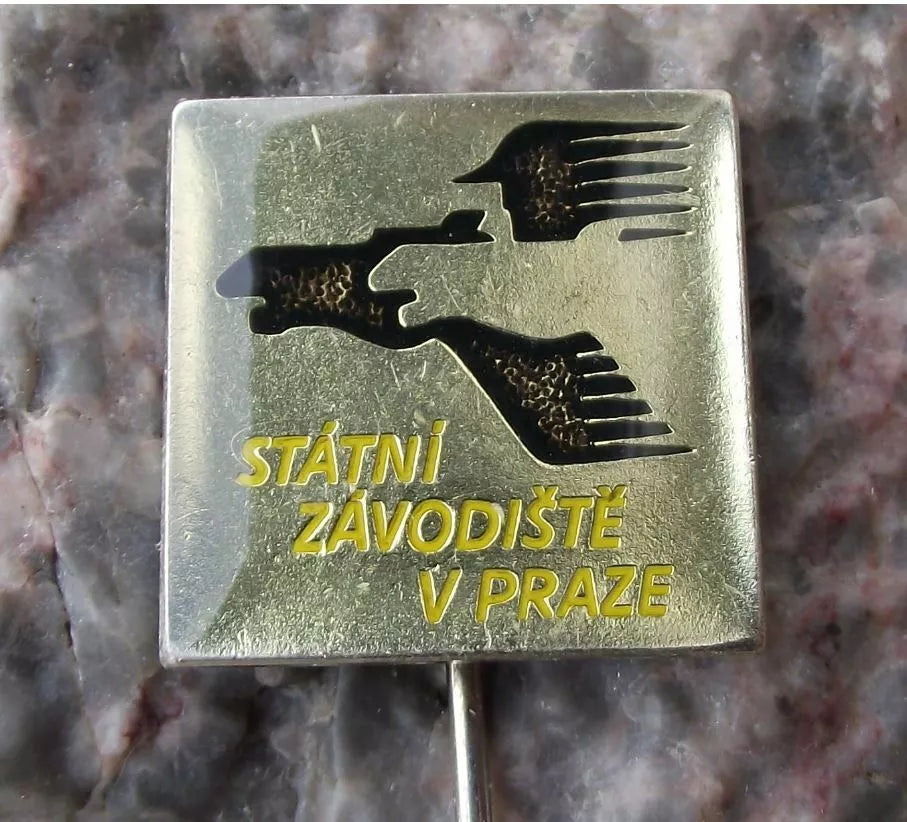 Vintage Czech State Horse Racing Equestrian Association Prague Pin Badge - Badgecrazy