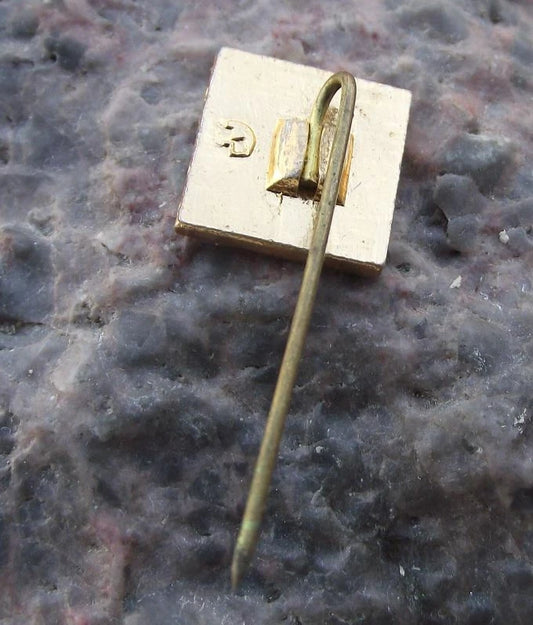 1972 Soviet Union 50th Anniversary Sunshine Pin Badge - Badgecrazy