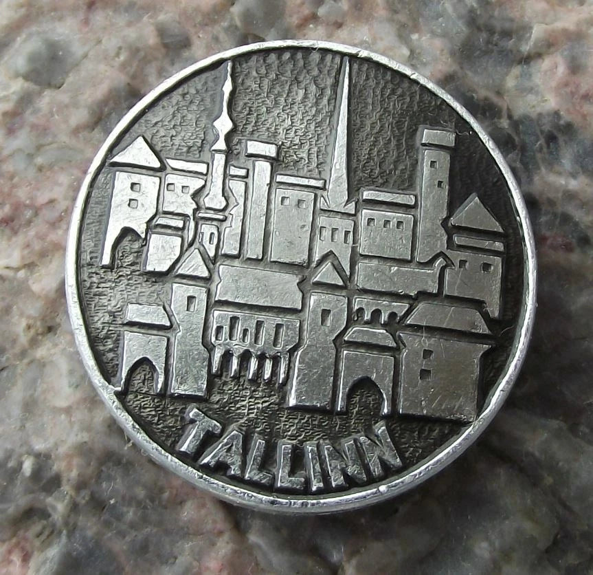 Vintage Tallinn Estonia Famous City Landmarks Tourist Souvenier Pin Badge