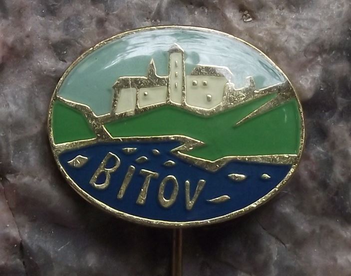 Bitov Hill Castle Znojmo District Czech Tourist Visitor Souvenier Pin Badge - Badgecrazy