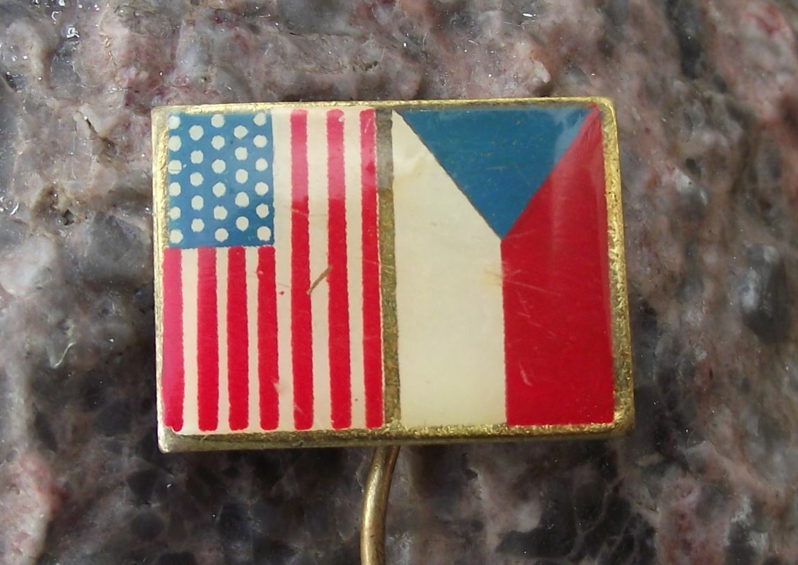 Vintage USA Czechoslovakian Flag American Stars Stripes Side by Side Pin Badge - Badgecrazy