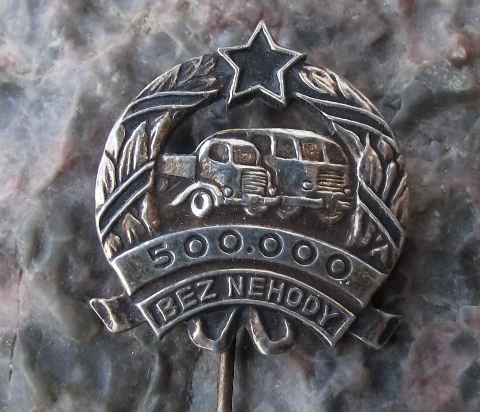 Silver Czechoslovakia Safe Driver Award Bus Truck Accident 500000 km Pin Badge - Badgecrazy