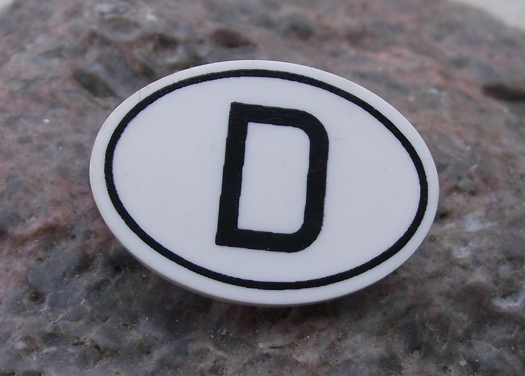 International Vehicle Registration Code Germany East German Letter D Pin Badge - Badgecrazy