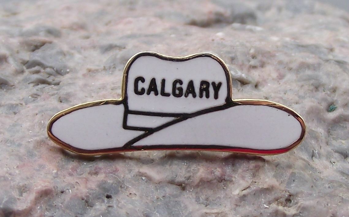 Calgary Alberta Province Canada White Stetson Cowboy Hat Souvenier Pin Badge - Badgecrazy