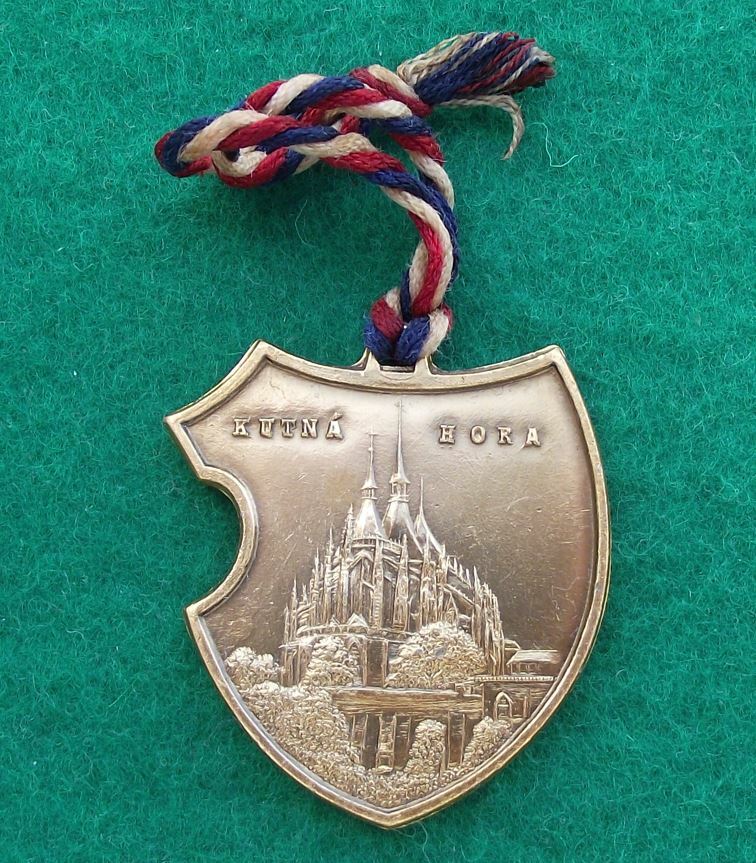 Antique Talisman Kutna Hora Church Vlassky Dvur Czechoslovakia Tourist Pendant - Badgecrazy