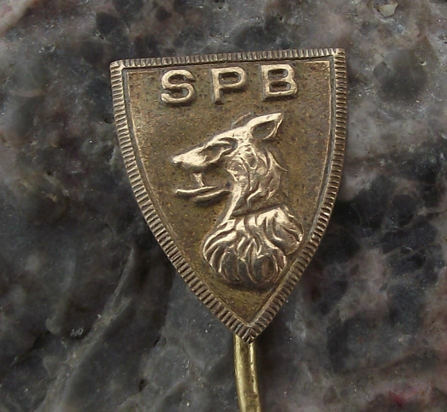 Antique SPB Anti Fascist Fighters Union of Czechoslovakia Wolf Head Pin Badge - Badgecrazy