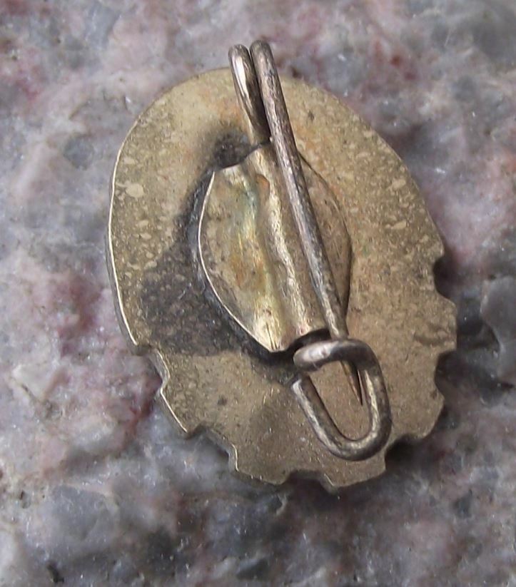 Vintage GST Gesellschaft Sport Technik East Germany DDR Army Anchor Pin Badge - Badgecrazy