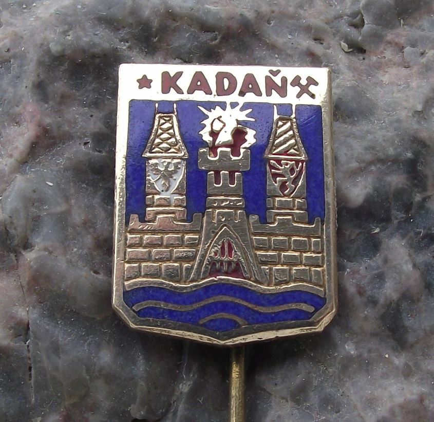 Antique Kadan Czechoslovak Town Heraldic Crest Official Coat Arms Pin Badge - Badgecrazy