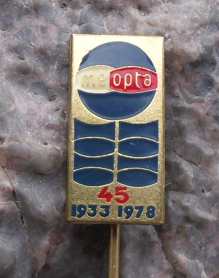 1978 Meopta Stereo Optical Viewfinder Logo Camera 45th Anniversary Pin Badge - Badgecrazy