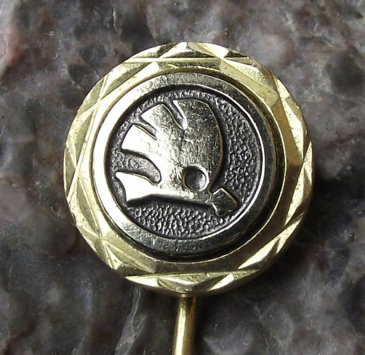 Antique Two Part Hatched Metal Skoda Autos Czech Car Maker Arrow Logo Pin Badge - Badgecrazy