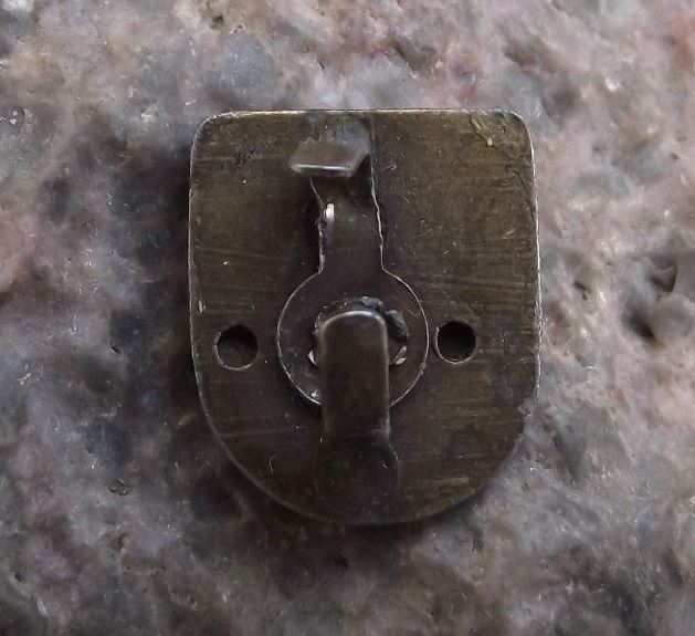 Antique Metal Clothes Shield Featuring Sheep Lamb Head Long Ears Clasp Brooch - Badgecrazy
