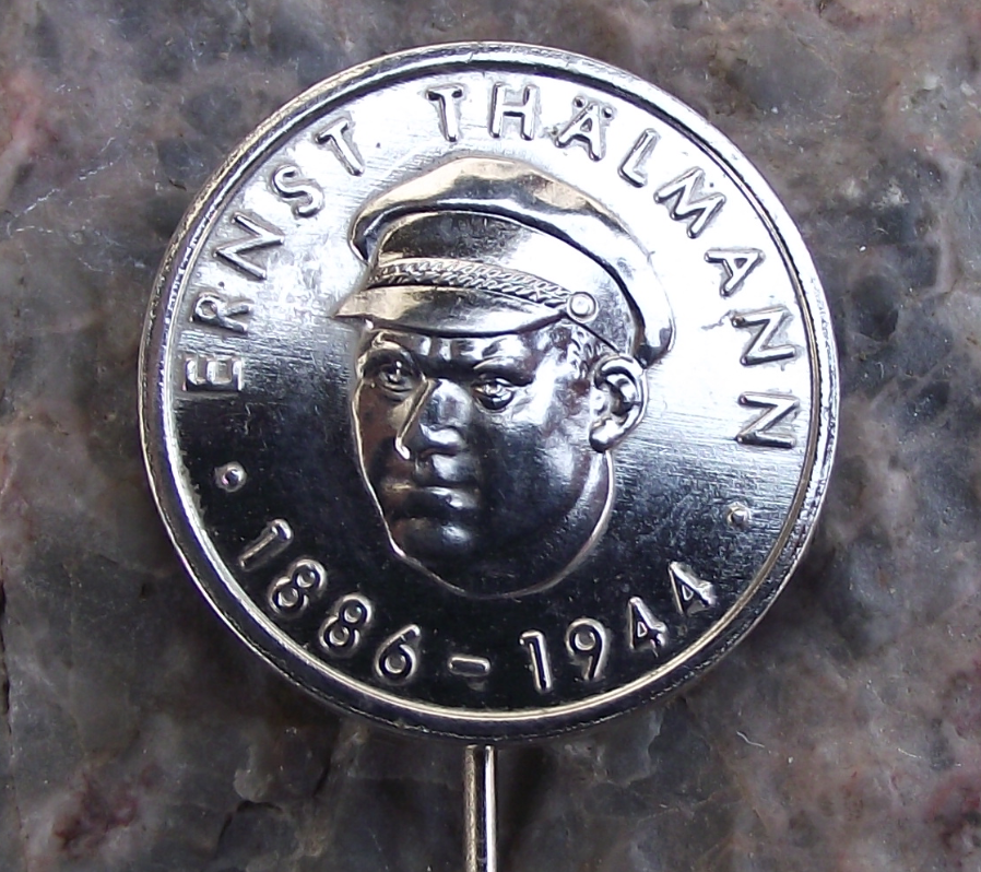 Vintage Ernst Thalmann Pioneer Organisation DDR East Germany 1886 1944 Pin Badge