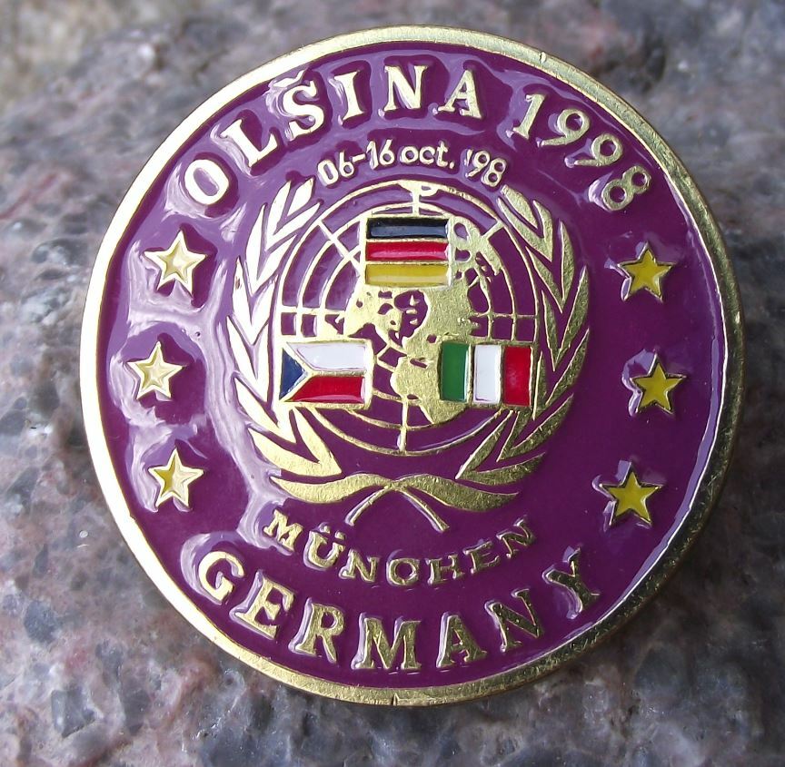 1998 NATO Military Army Exercises Olsina Munchen Munich Germany Pin Badge - Badgecrazy
