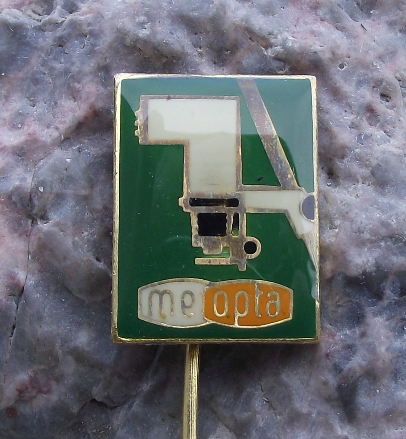 Meopta Czechoslovakia Photographic Photo Negative Enlarger Advertising Pin Badge - Badgecrazy