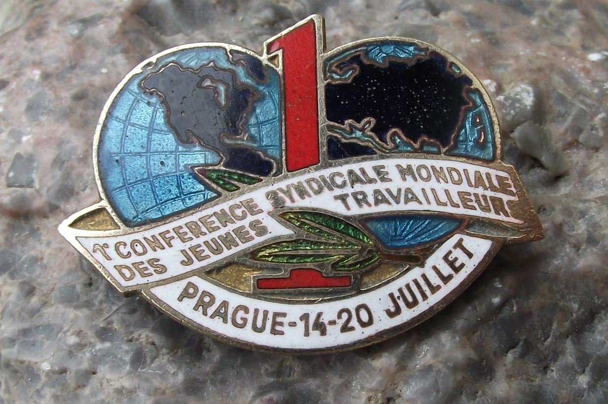 1947 Federation Syndicale Mondiale FSM Student Youth Union Movement Pin Badge