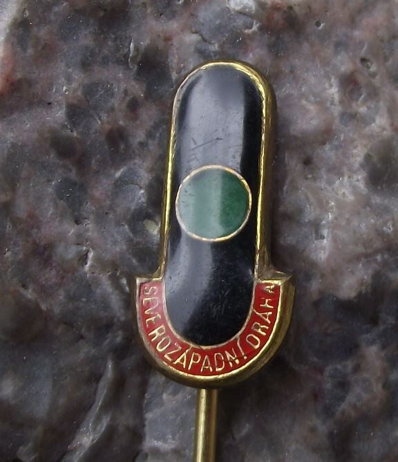 Vintage Czech North West Railways Locomotive Signal Green Light Sign Pin Badge - Badgecrazy