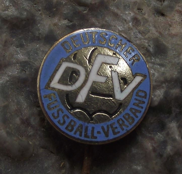 DFV Deutscher Fussball Verband East German Football Association Soccer Pin Badge - Badgecrazy