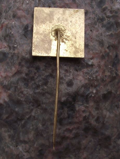 1969 Paris France European Shooting ISSF Championships Gun Target Pin Badge - Badgecrazy
