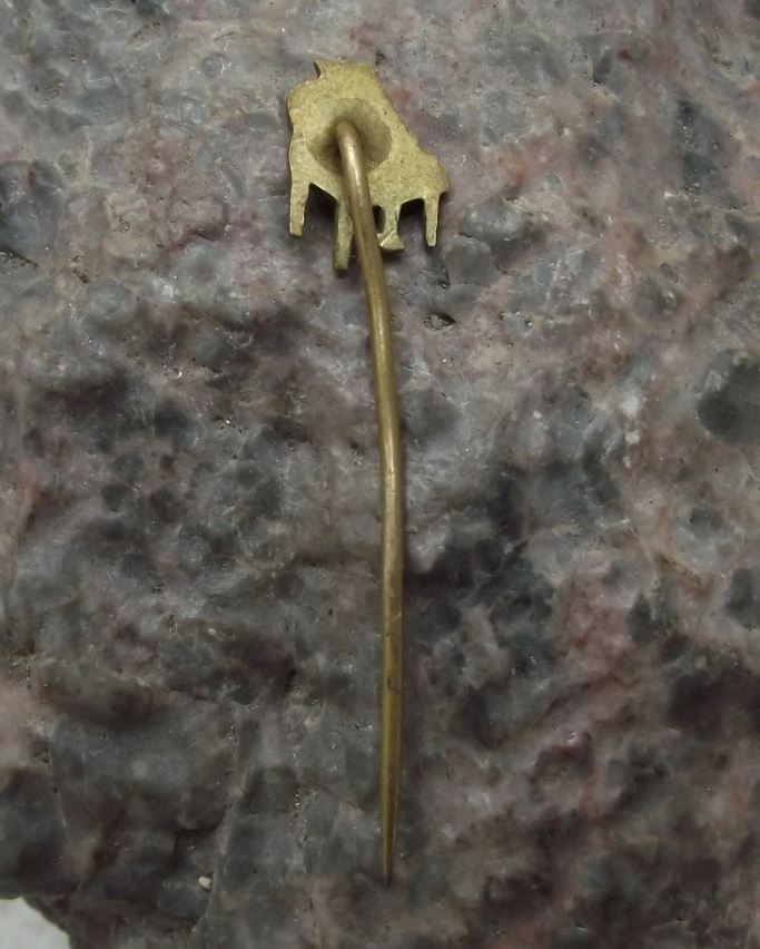 Beautiful Vintage Golden Baby Grand Piano Shaped Motif Tie Pin Badge Brooch - Badgecrazy