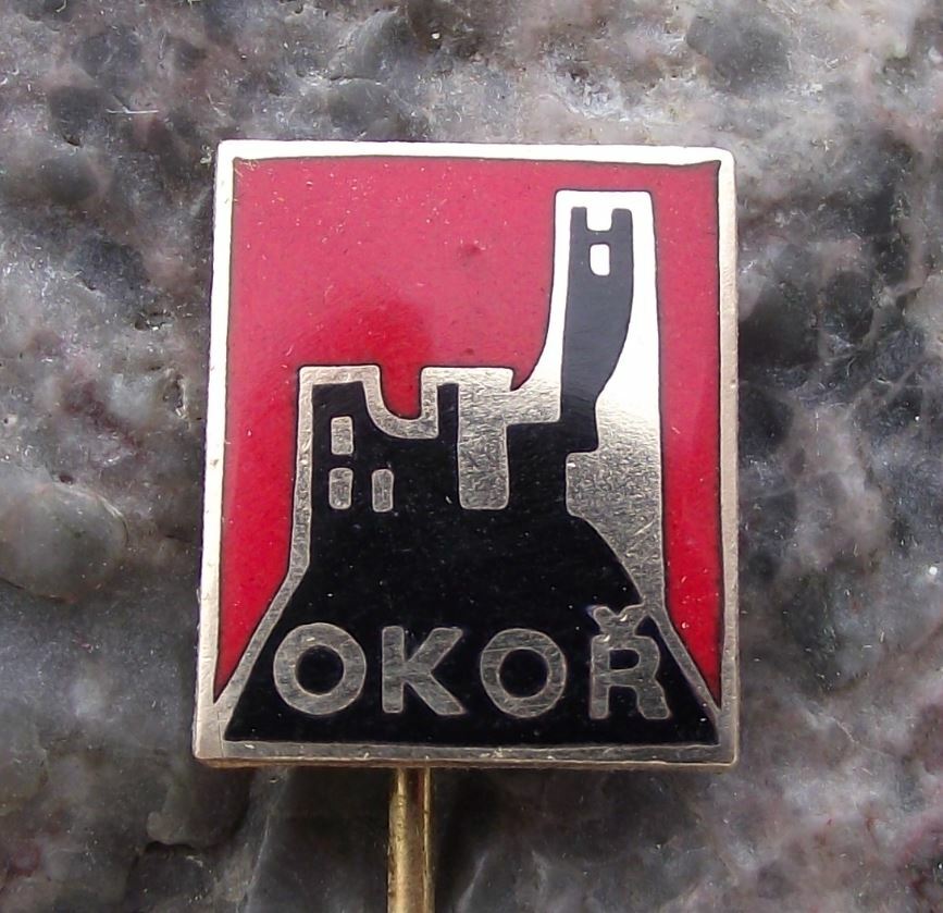 Antique Okor Czech Village Castle Ruins Prague Tourist Souvenier Pin Badge - Badgecrazy