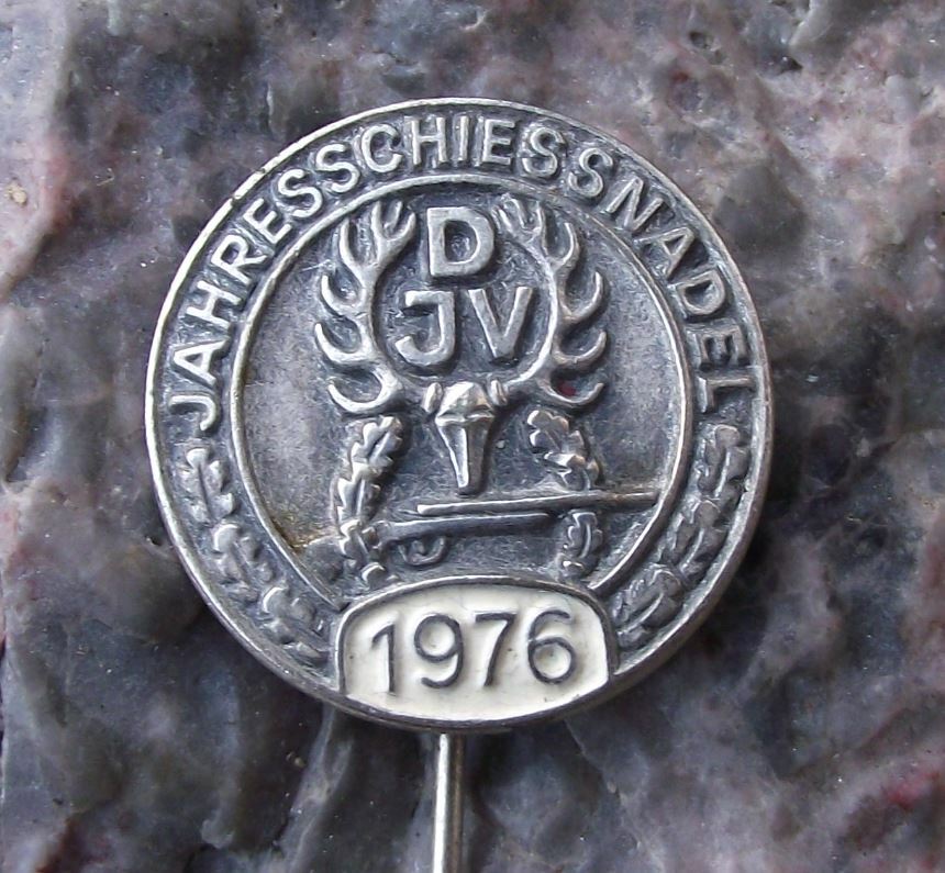 1976 DJV German Hunters Association Jagdverband Deer Skull Hunting Pin Badge - Badgecrazy