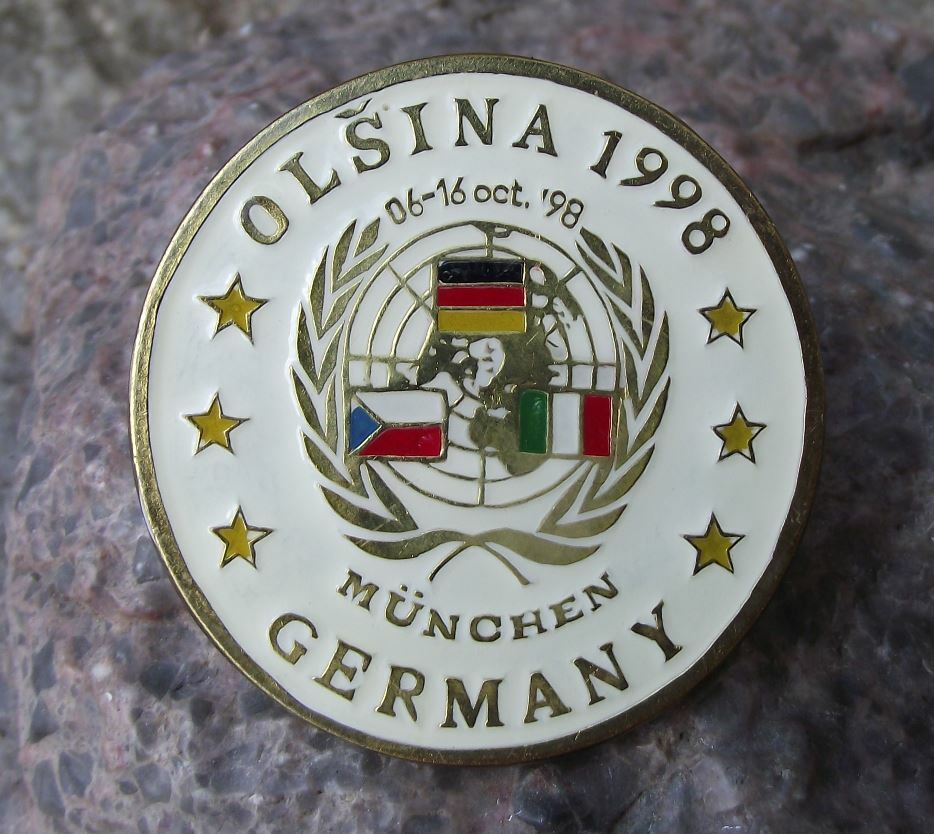1998 NATO Military Army Exercises Olsina Munchen Munich Germany Pin Badge - Badgecrazy