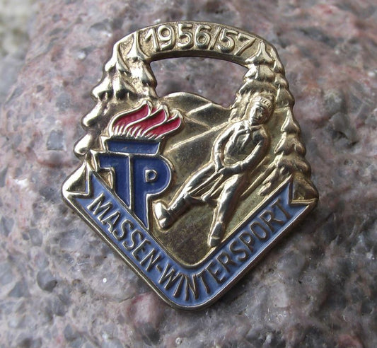 1957 Thalmann Pioneer Organisation Youth Sommersport Athletics Award Pin Badge - Badgecrazy