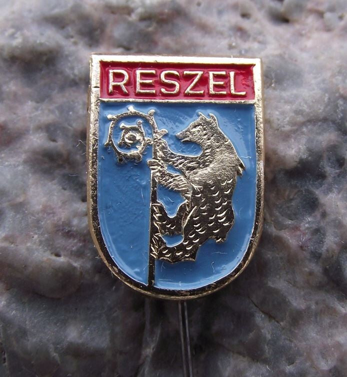 Vintage Reszel Polish Town Poland Heraldic Crest Coat of Arms Pin Badge - Badgecrazy